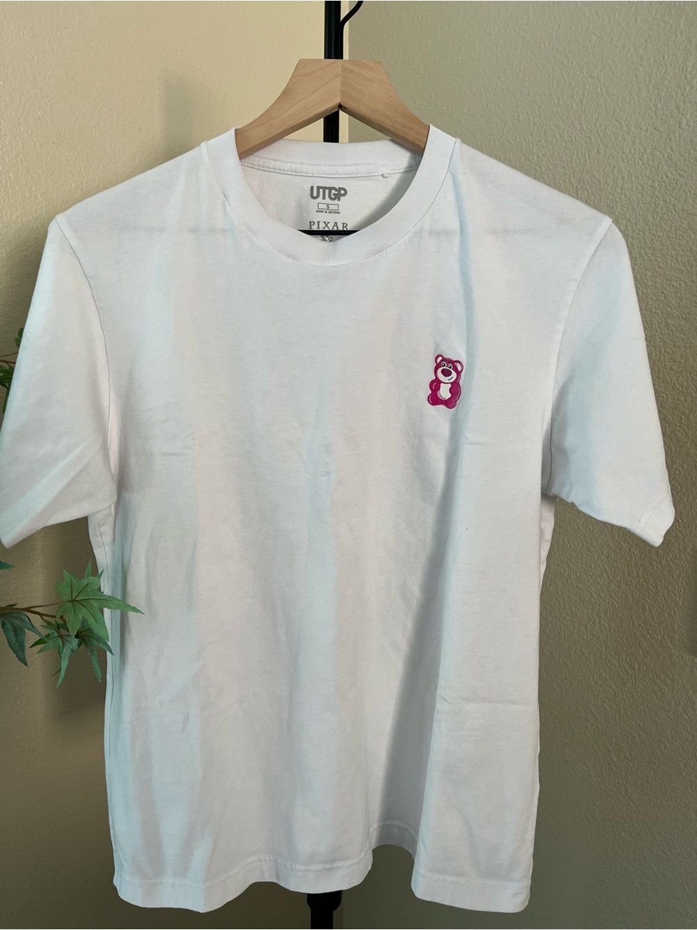 UTGP Pixar Lotso Toy Story Graphic T-Shirt Size Small 🍓🐻